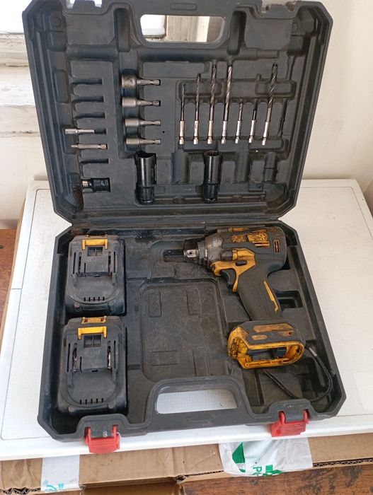 Гайковёрт -винторез