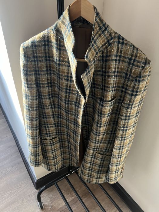 Тонкий шерстяной пиджак