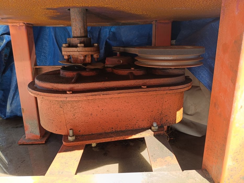 Бетоно мешалка срочно