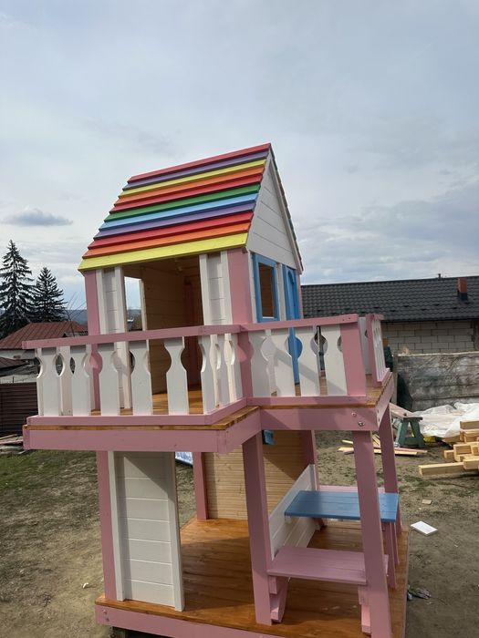 Loc de joaca casute de copii!