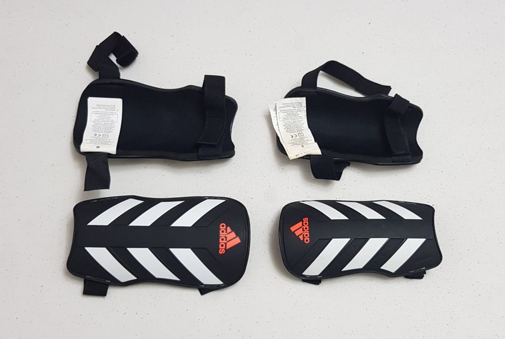 Aparatori fotbal ADIDAS, protectii tibie ubisex, marimea XS, S, M