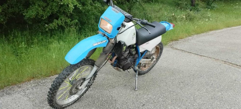 Продавам Yamaha xt250