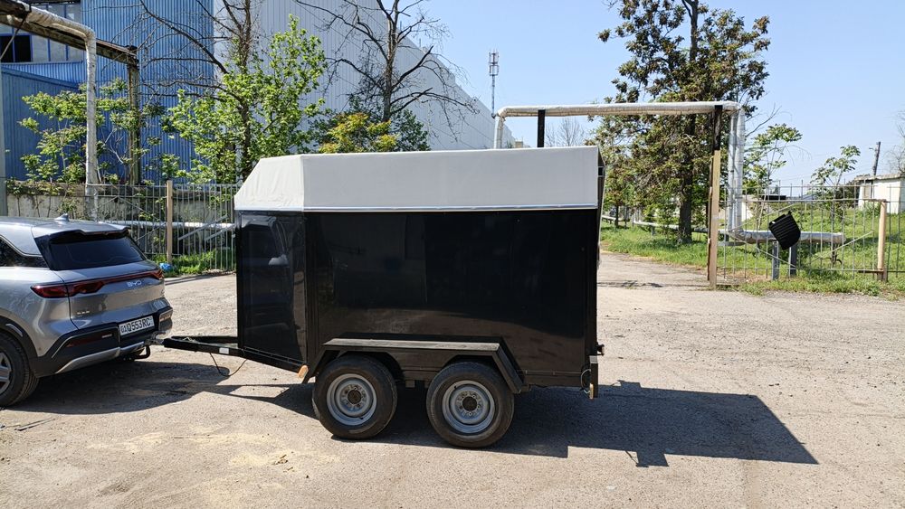 Прицеп легковой  фургон