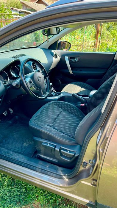 Nissan Qashqai 2.0 dCi | 150 CP | Panoramic | Maro | Cameră