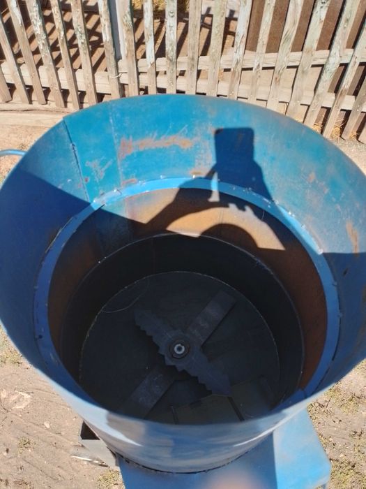 Дробилка для сена и корма