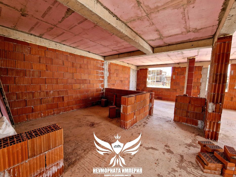 Нова двуетажна къща 294РЗП и двор 365кв.м. в Асеновград кв.Долни Воден