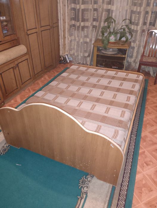 Продам кровать...