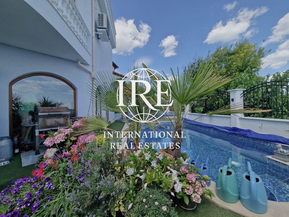 International Real Estates (IRE) представя: Великолепна триетажна къщ