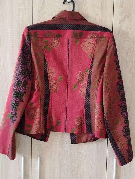 Есенно дамско сако