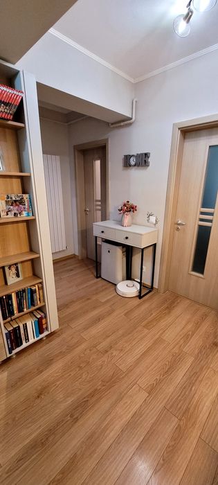 Vând apartament cu 3 camere-Proprietar
