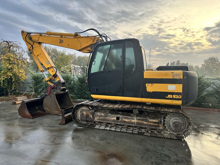 Excavator JCB 2012