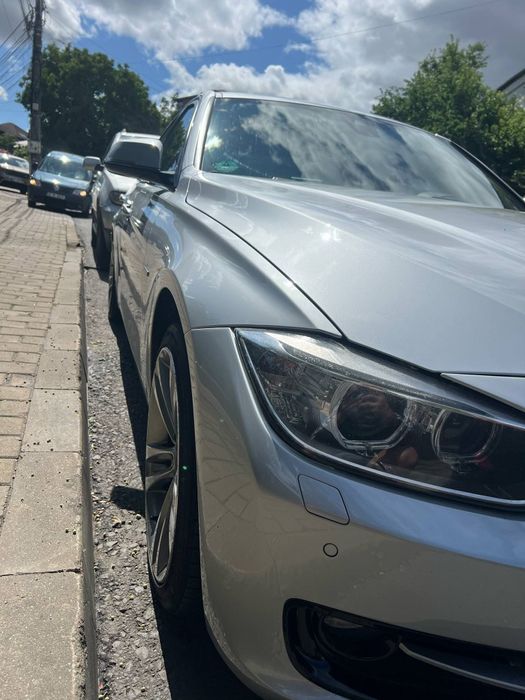 BMW Seria 3 F30 320D
