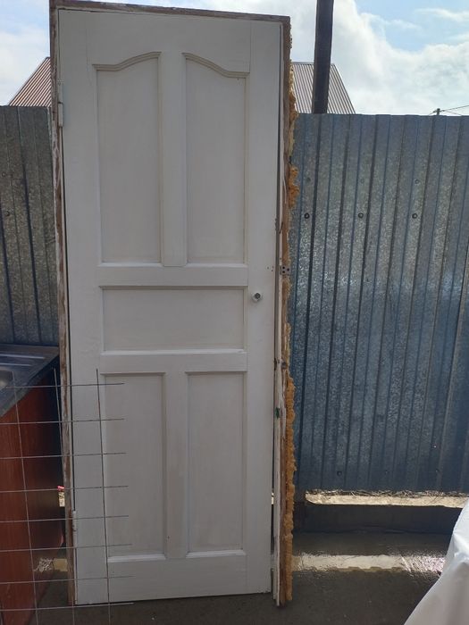 Продам.       двери