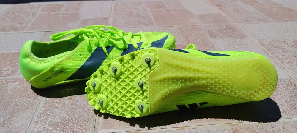 Шпайкове Adidas 40