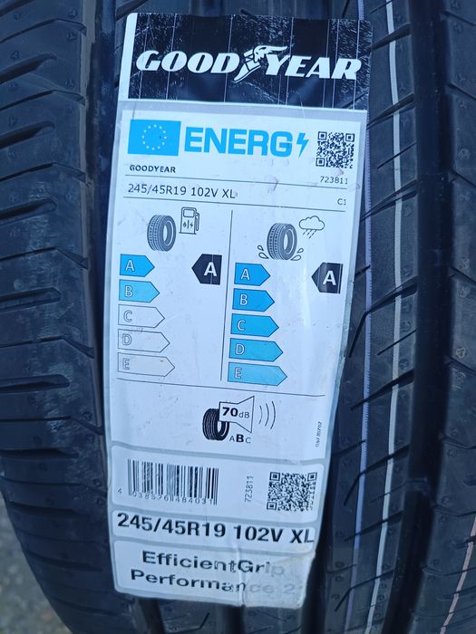 Нови летни гуми Good Year 245/4519цола