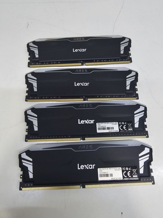 Ddr 4 8Gb 3600 Lexar RGB