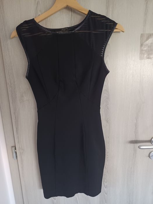 Рокля Guess размер XS