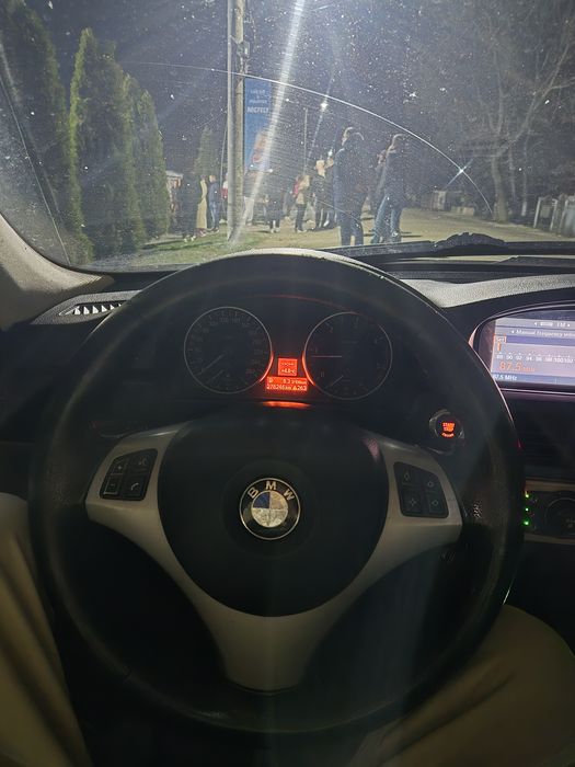 Bmw e90 întreținut