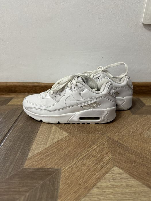 adidasi nike air max