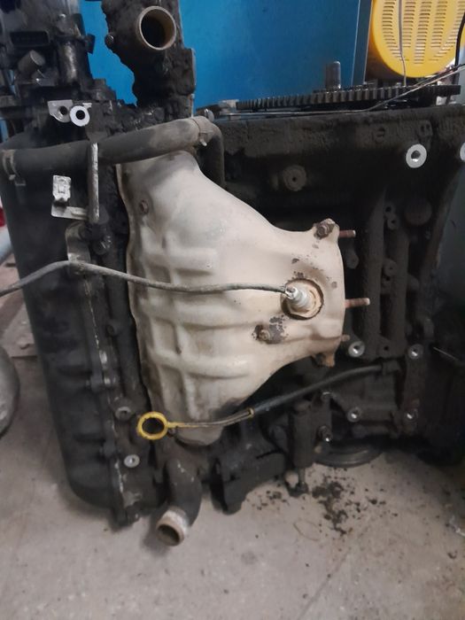 Продам двигатель на Нисан премьера