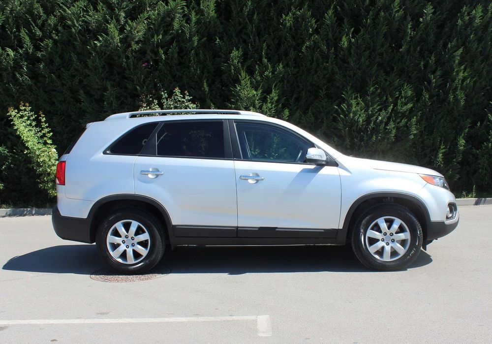 KIA SORENTO  2.2 CRDI 200 кс. нов внос - обслужена