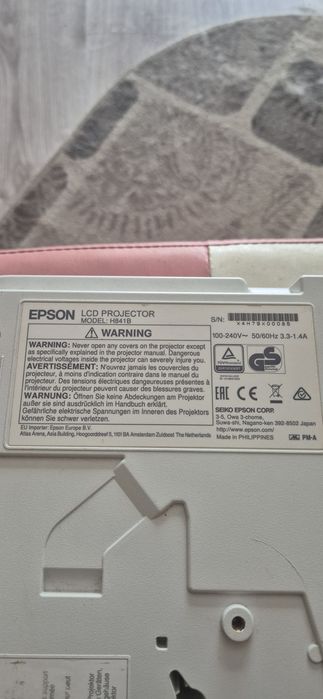 Vand 2 bucati de video proiectoare epson