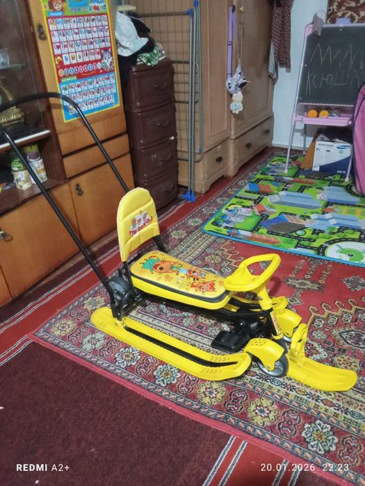 Детский снегокат