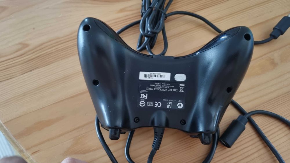 Controler Maneta XBOX 360 cu fir si adaptor USB