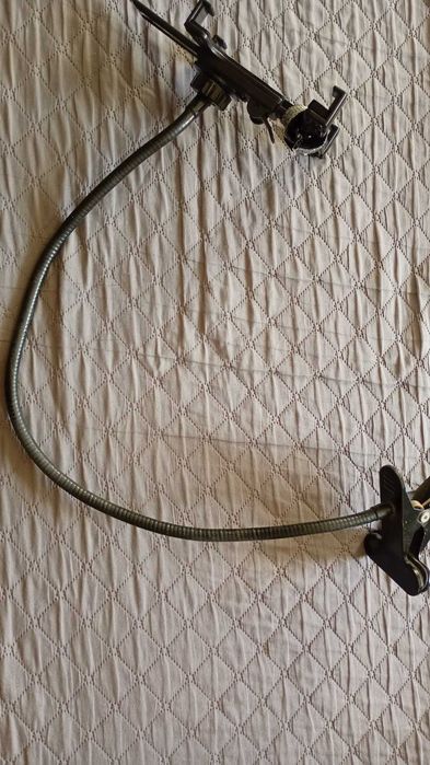 Стойка за таблет за автомобил