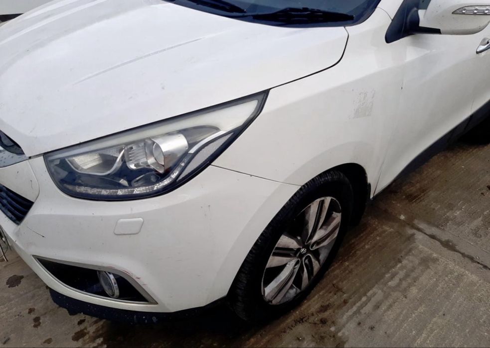 На части 2014 HYUNDAI IX35 2.0 CRDI Dh4A автомат джанти 18”