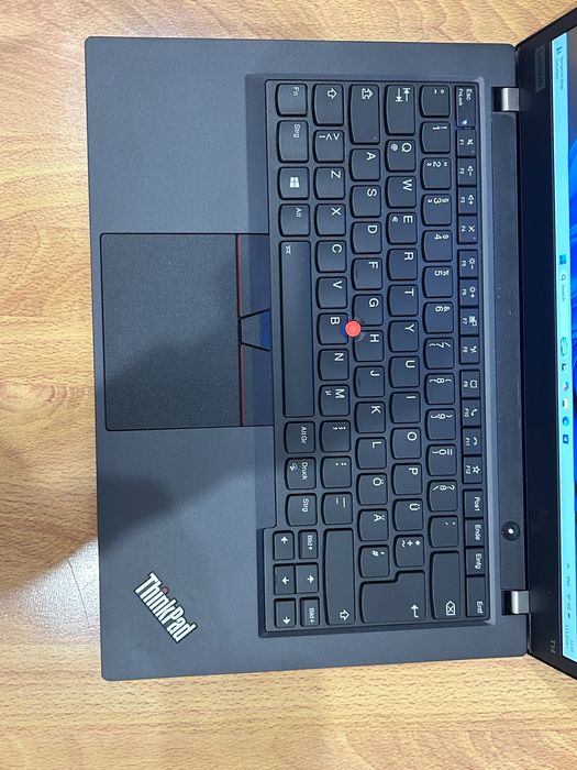 Като нов! Лаптоп Lenovo ThinkPad T14 RYZEN 5 PRO/16GB/256GB ГАРАНЦИЯ!