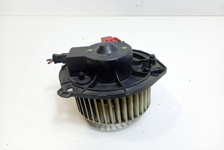 Ventilator  habitaclu IVECO Daily a 3-a generatie