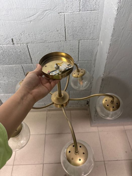 Продаются люстры!