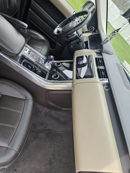 Range Rover           Sport