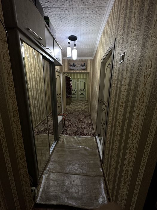 20 мкр Продается квартира 4 комнаты