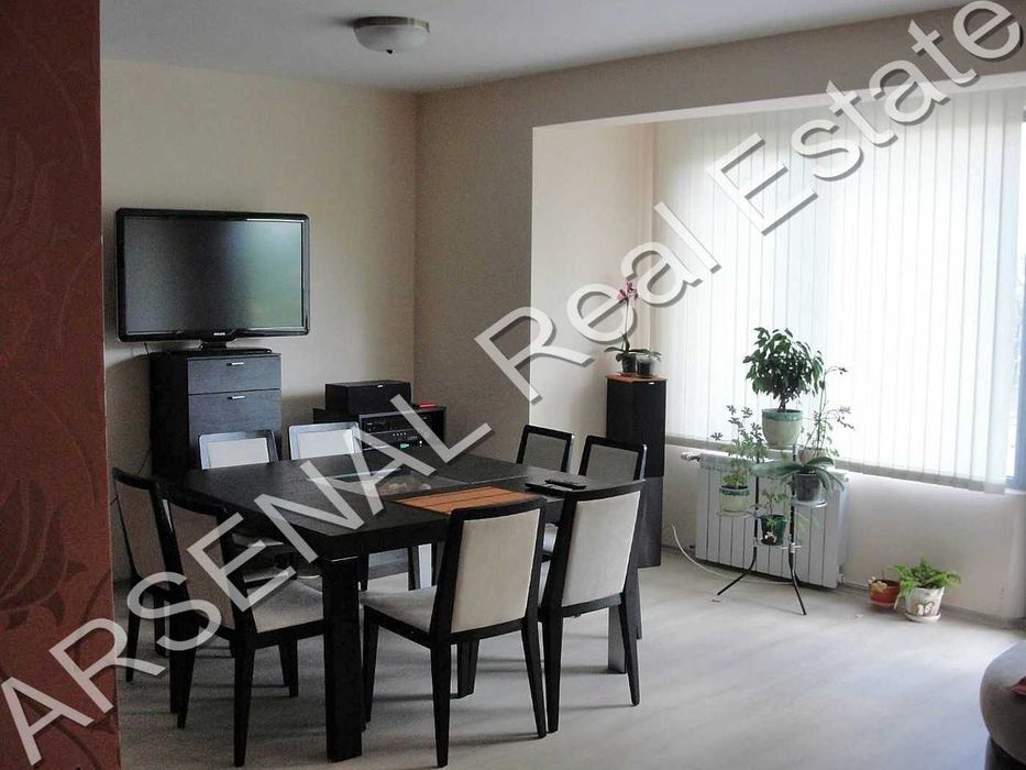 Дава се под наем Тристаен апартамент в София, Медицинска академия - 115 кв.м за 1150 € - Снимка #2