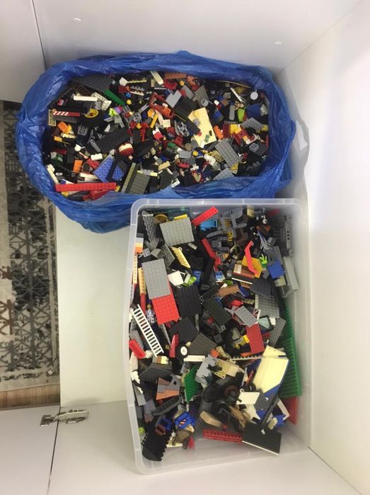 продам 150 литров оригинального лего