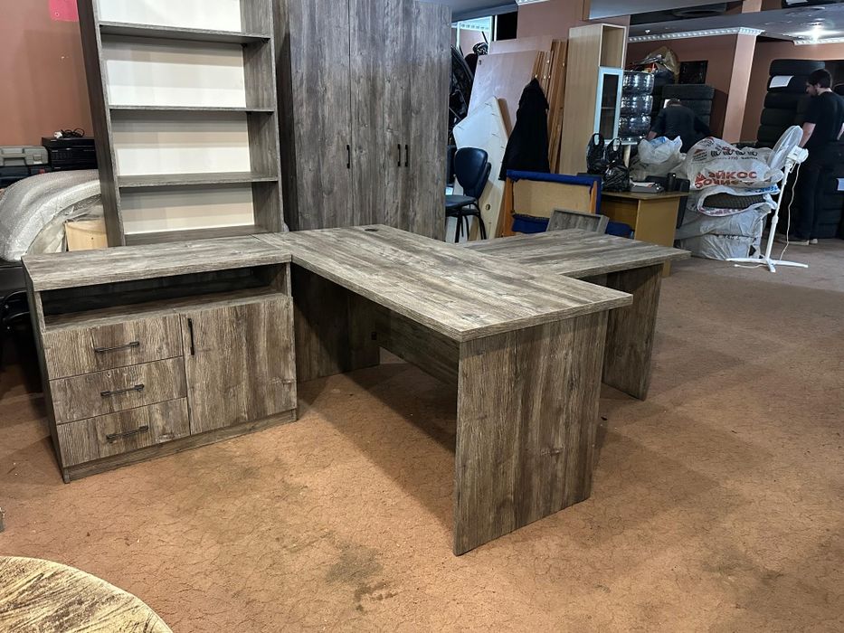 Комплект офисной мебели