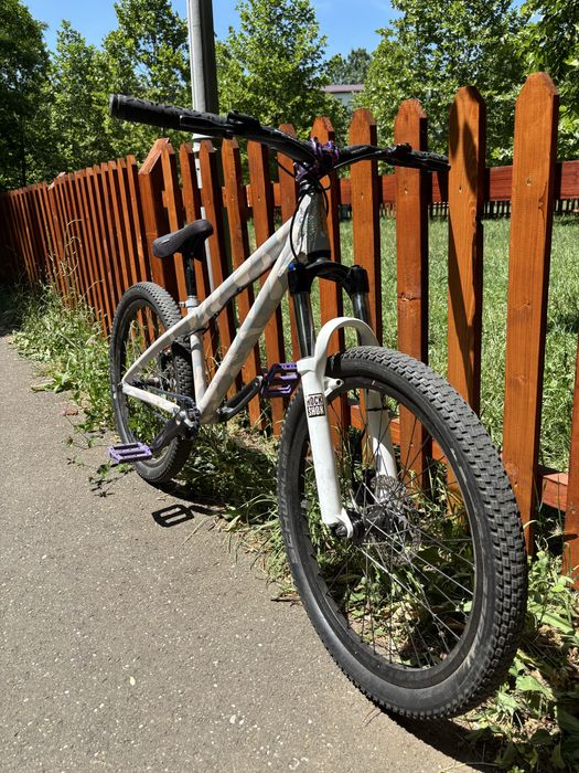 Bicicleta dirtjumper