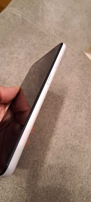 Продавам Samsung Galaxy A12