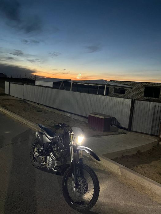 Мотоцикл желхаик