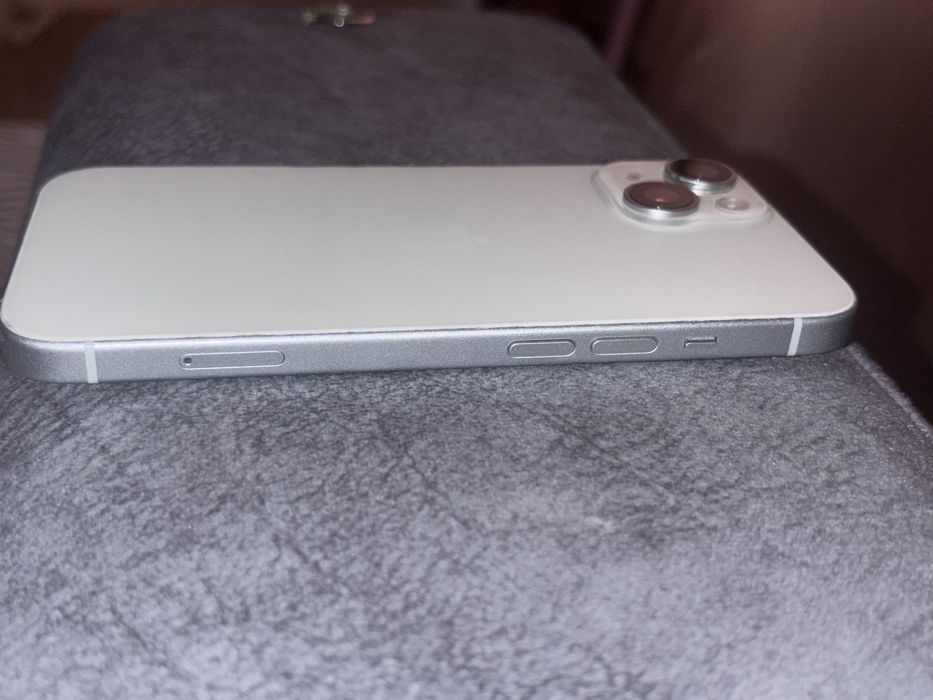 Продам iPhone 15, 128 GB