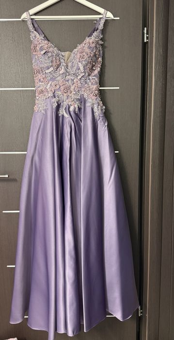 Rochie de ocazie (nasa, soacra etc) tafta de f buna calitate