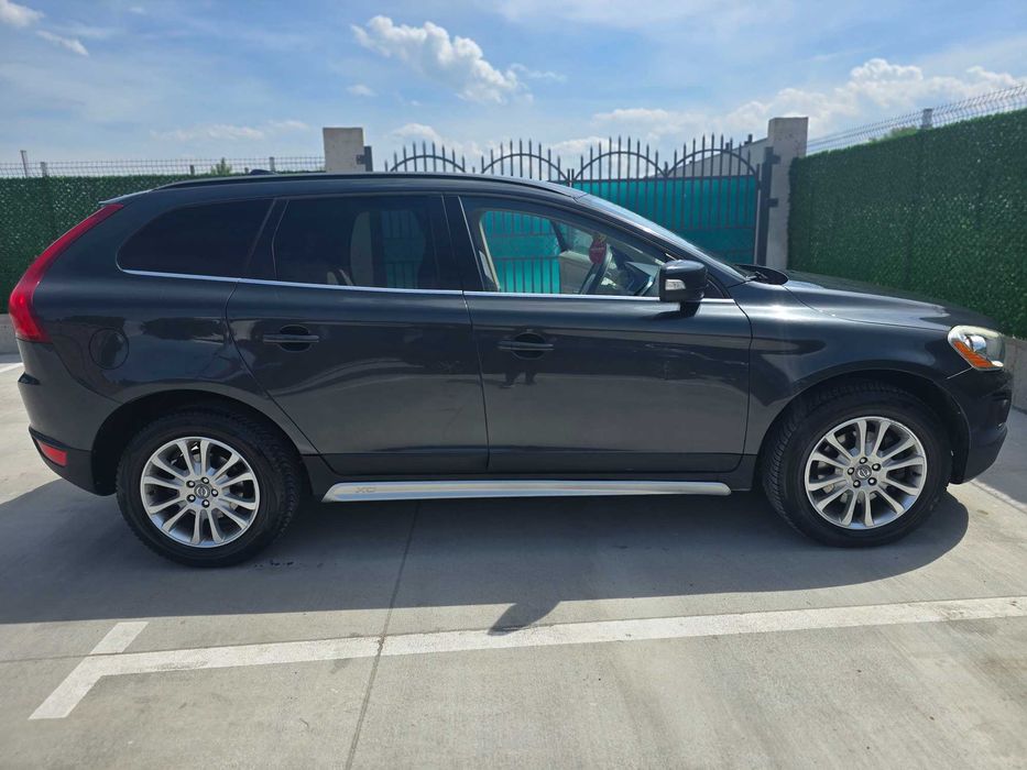 Volvo XC 60 2010 г.