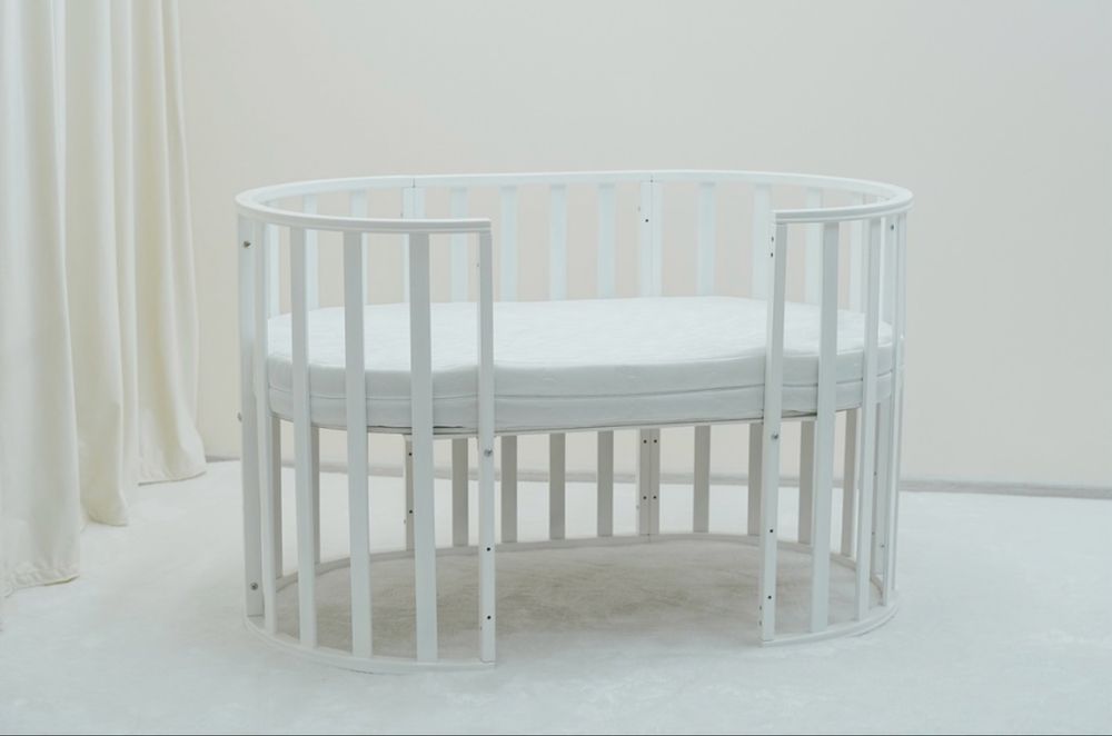 Продам кроватку б/у 7в1 Северянка