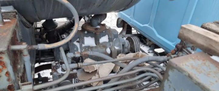 ЗИЛ 1990 г, состояние аварийное.