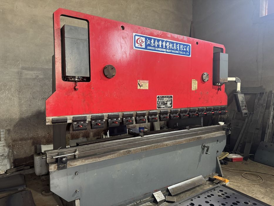 Листогиб станок сотилади