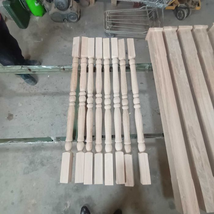 Balustrii de capat / intermediari strunjiti sau frezati