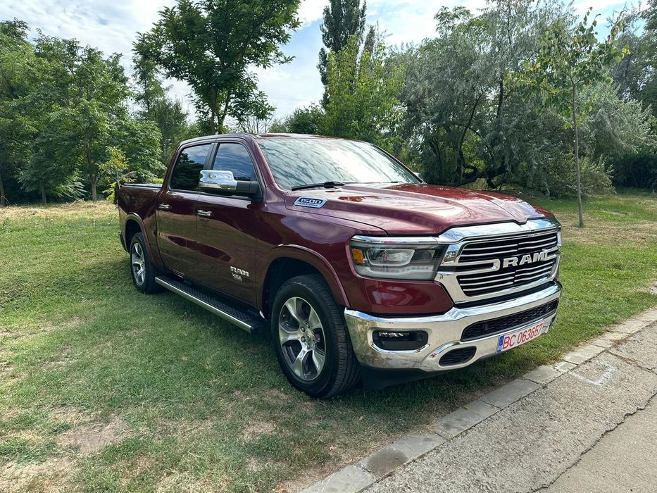 Dodge RAM Dodge RAM 1500 Laramie Crew Cab - 5.7 HEMI V8. ,,TEXAS EDITION‘‘