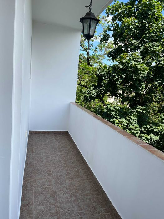 De inchiriat apartament 2 camere Cornisa